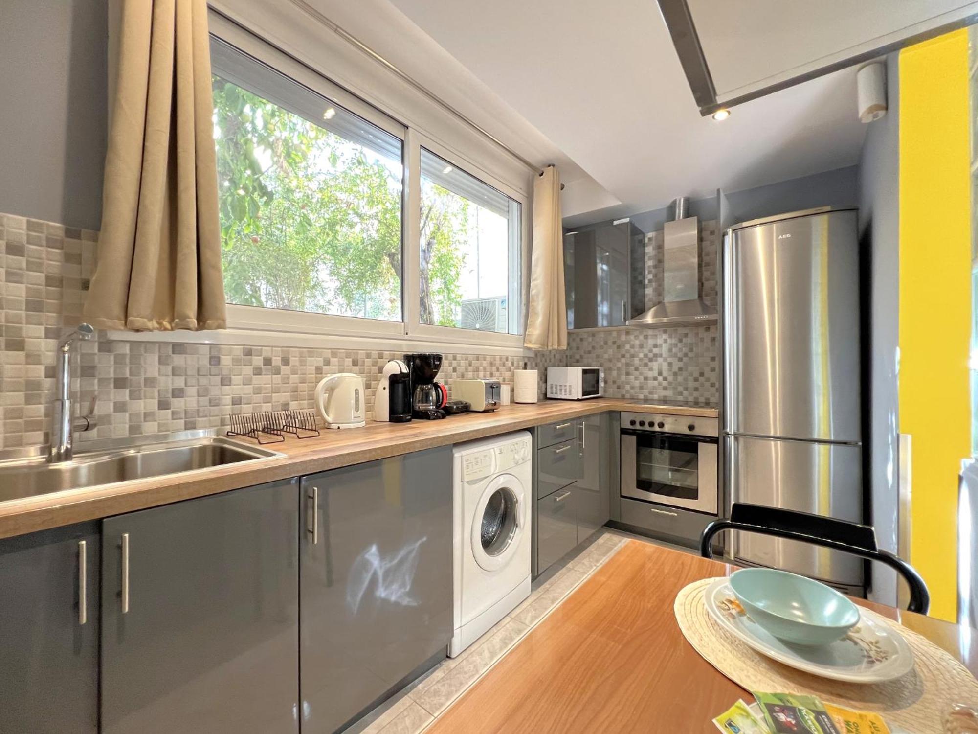 Historic Center Getaway 10'Walk To Acropolis Hill Apartment Athens Luaran gambar